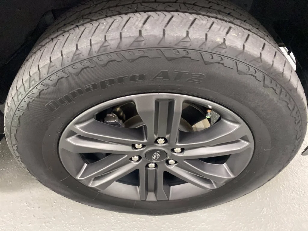 Used 2023 Gray Ford XLT image 4