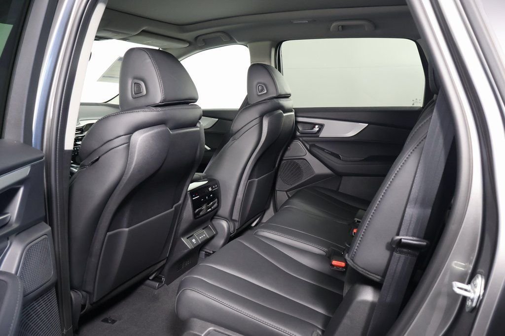 New 2026 Liquid Carbon Metallic Acura Base image 6