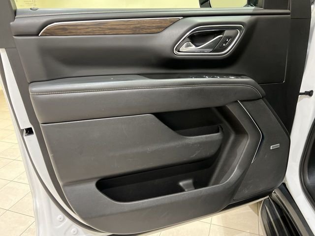 Used 2023 White Chevrolet Premier image 21