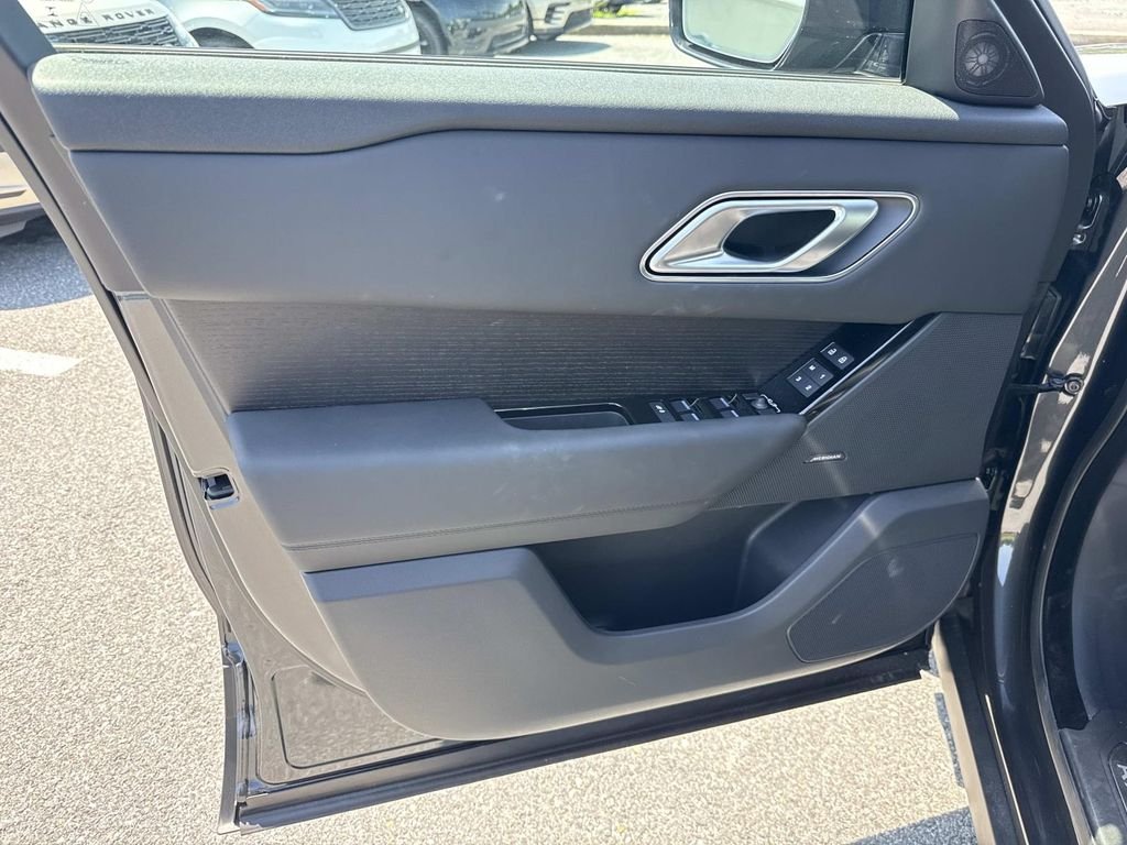 Used 2026 Gray Land Rover S image 19