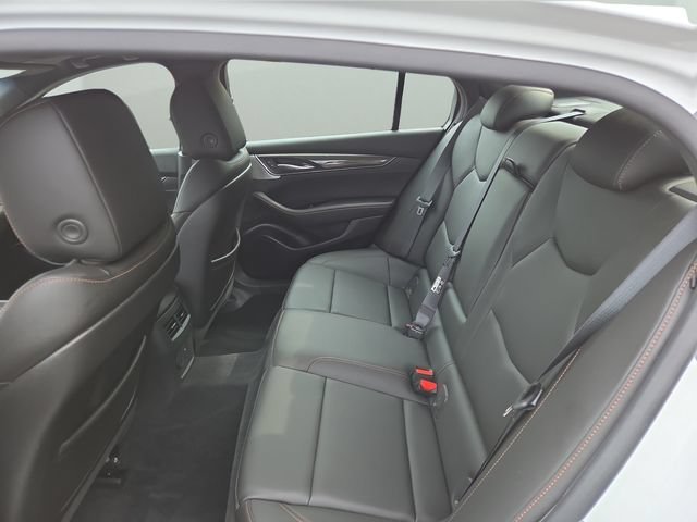 Used 2020 SUMMIT WHITE Cadillac Sport image 35