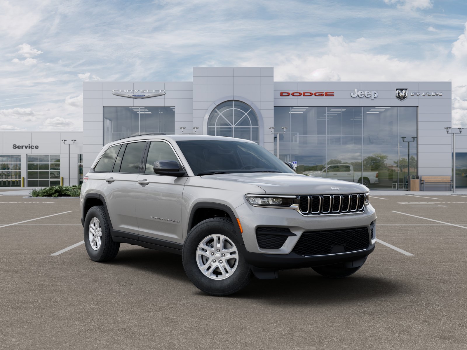 New 2025 Silver Zynith Exterior Paint Jeep Laredo image 30