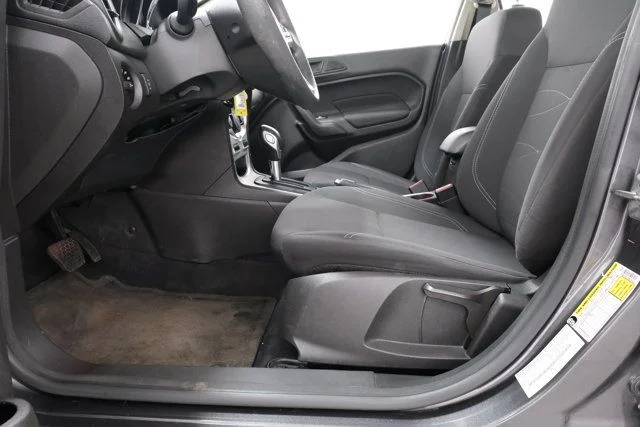 Used 2017 Gray Ford SE image 31