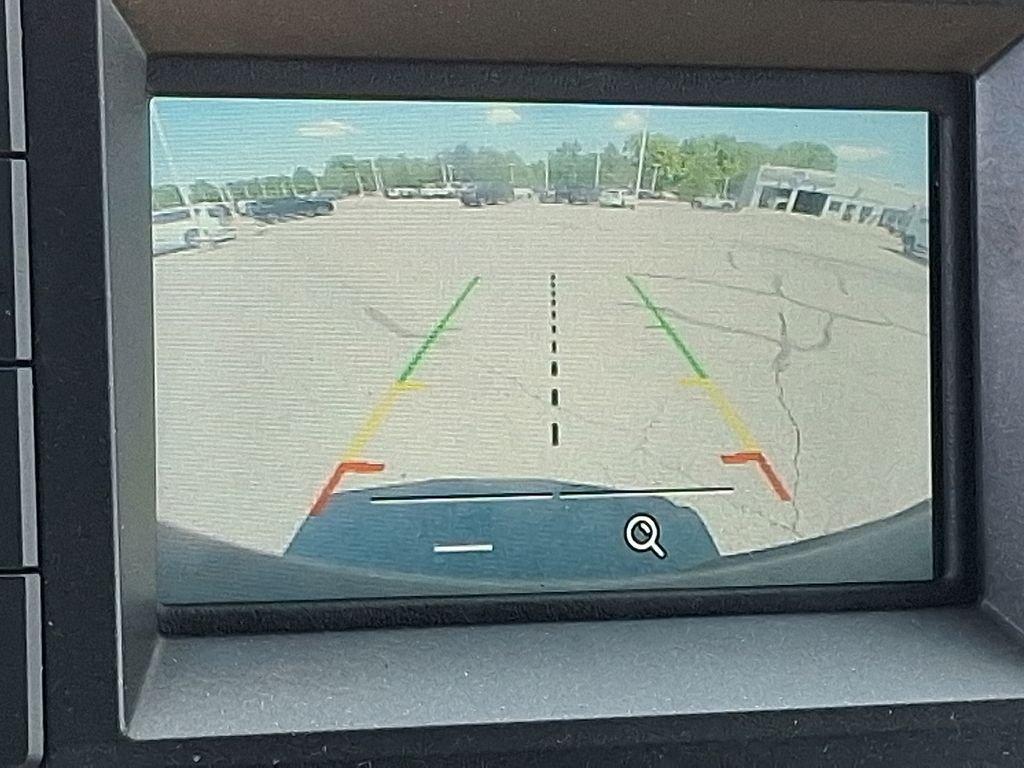 Used 2018 Silver Ford XLT image 18