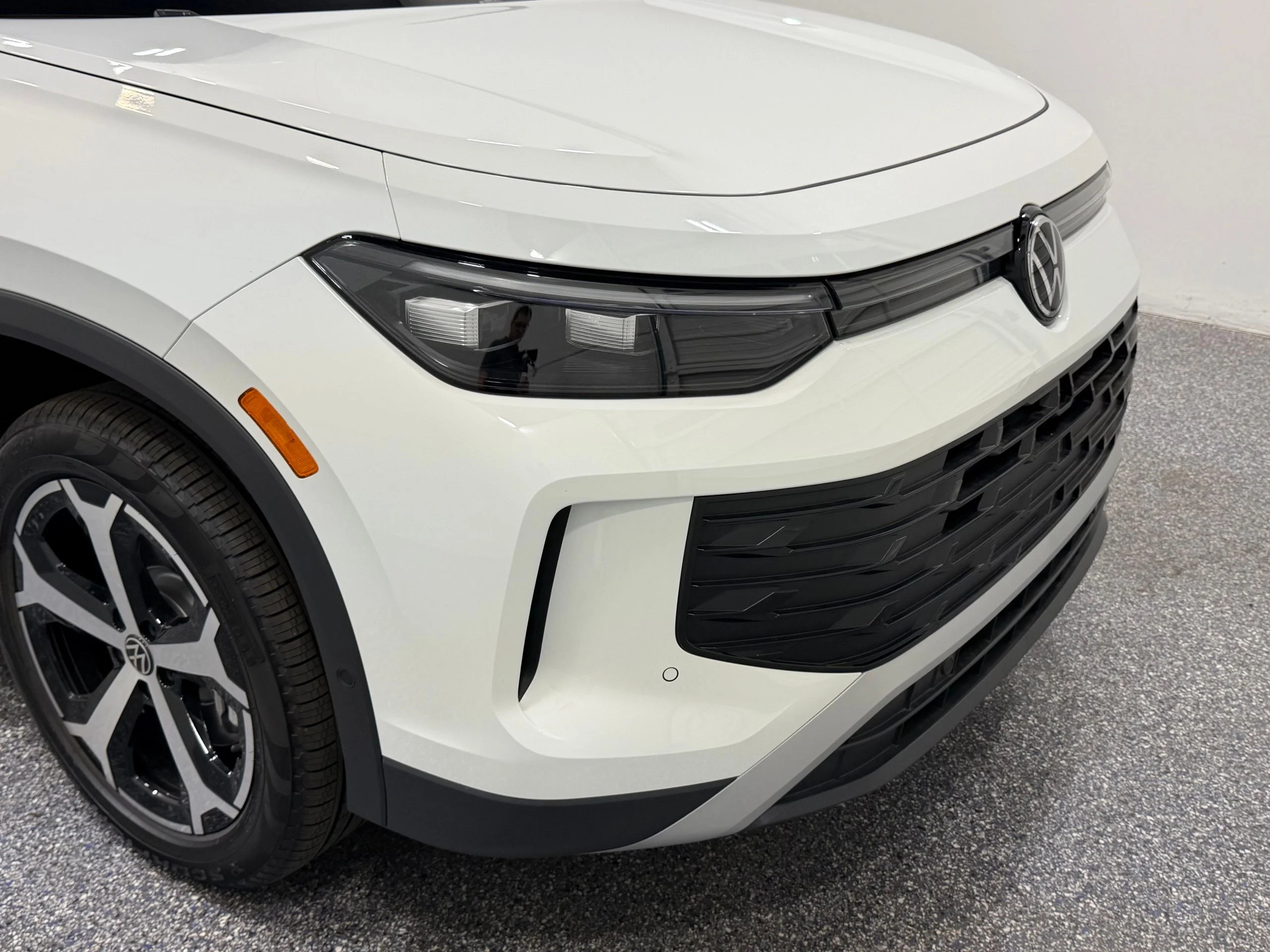 New 2026 White Volkswagen SE image 18