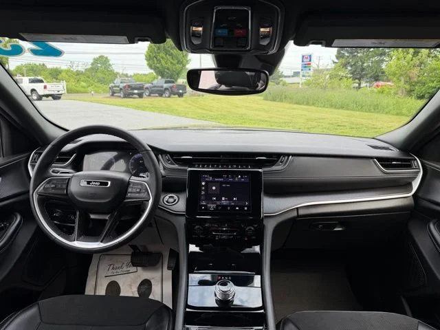 Used 2023 Gray Jeep Altitude X image 13