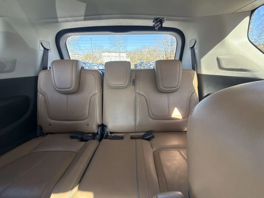 Used 2025 Silver INFINITI SENSORY image 23