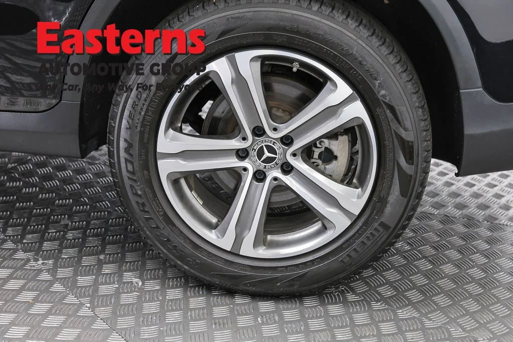 Used 2018 Black Mercedes-Benz GLC 300 image 34