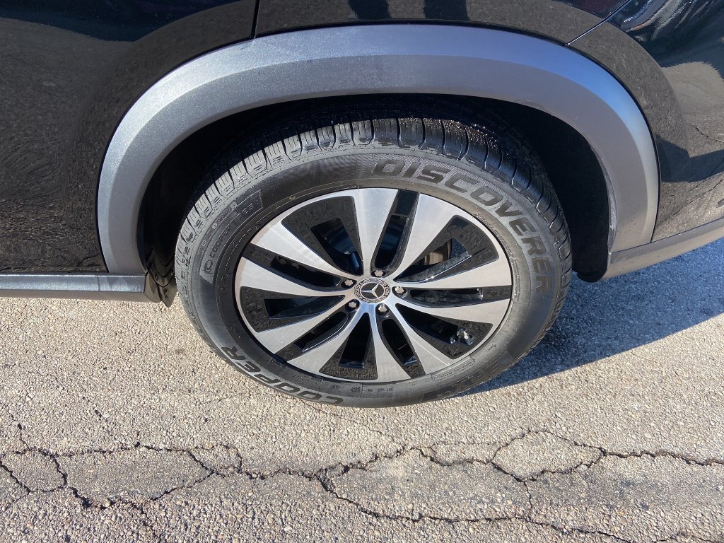Certified Used 2026 Black Mercedes-Benz GLE 350 4MATIC® image 9