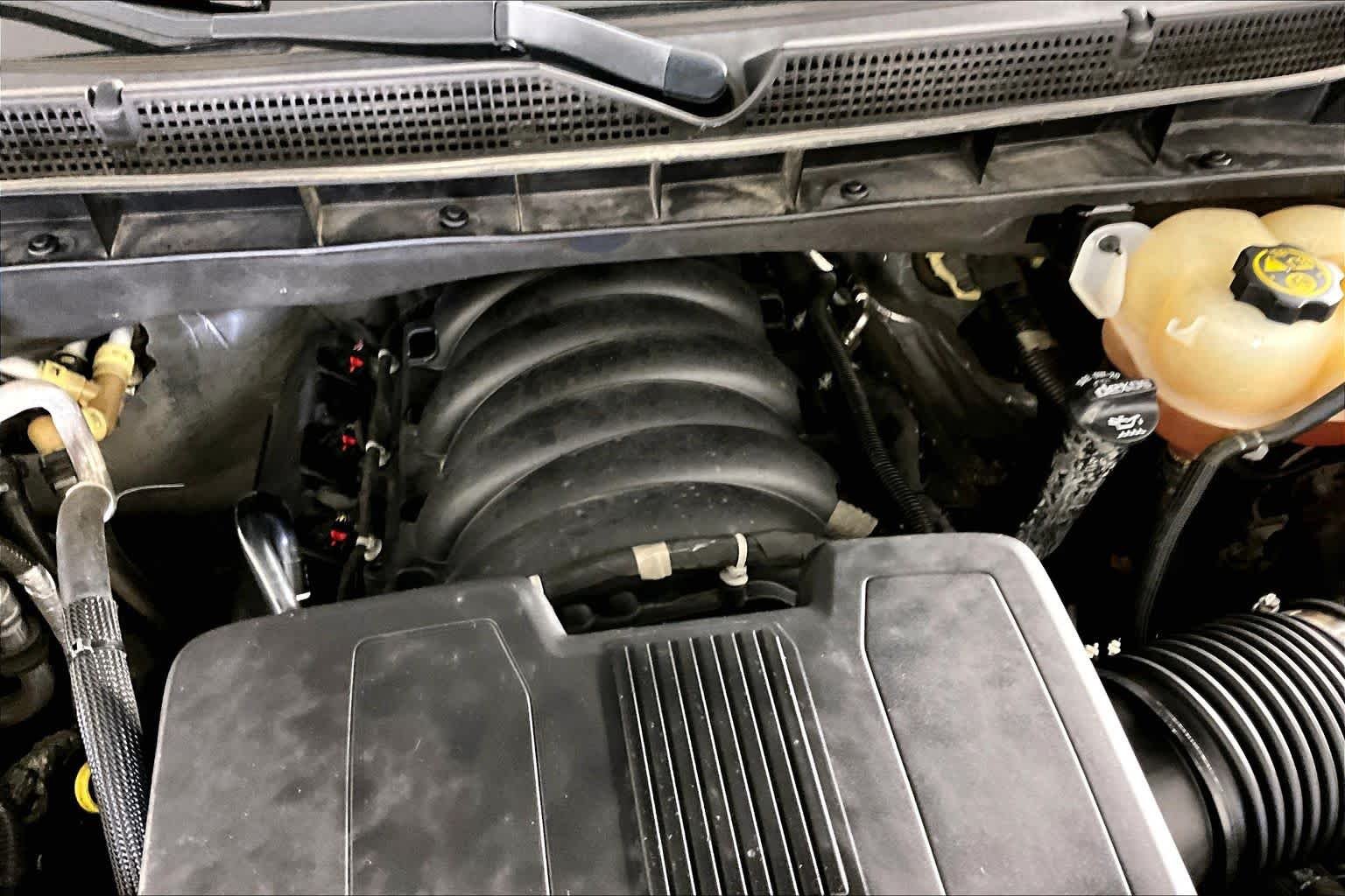 2022 GMC Yukon AT4 - Photo 32