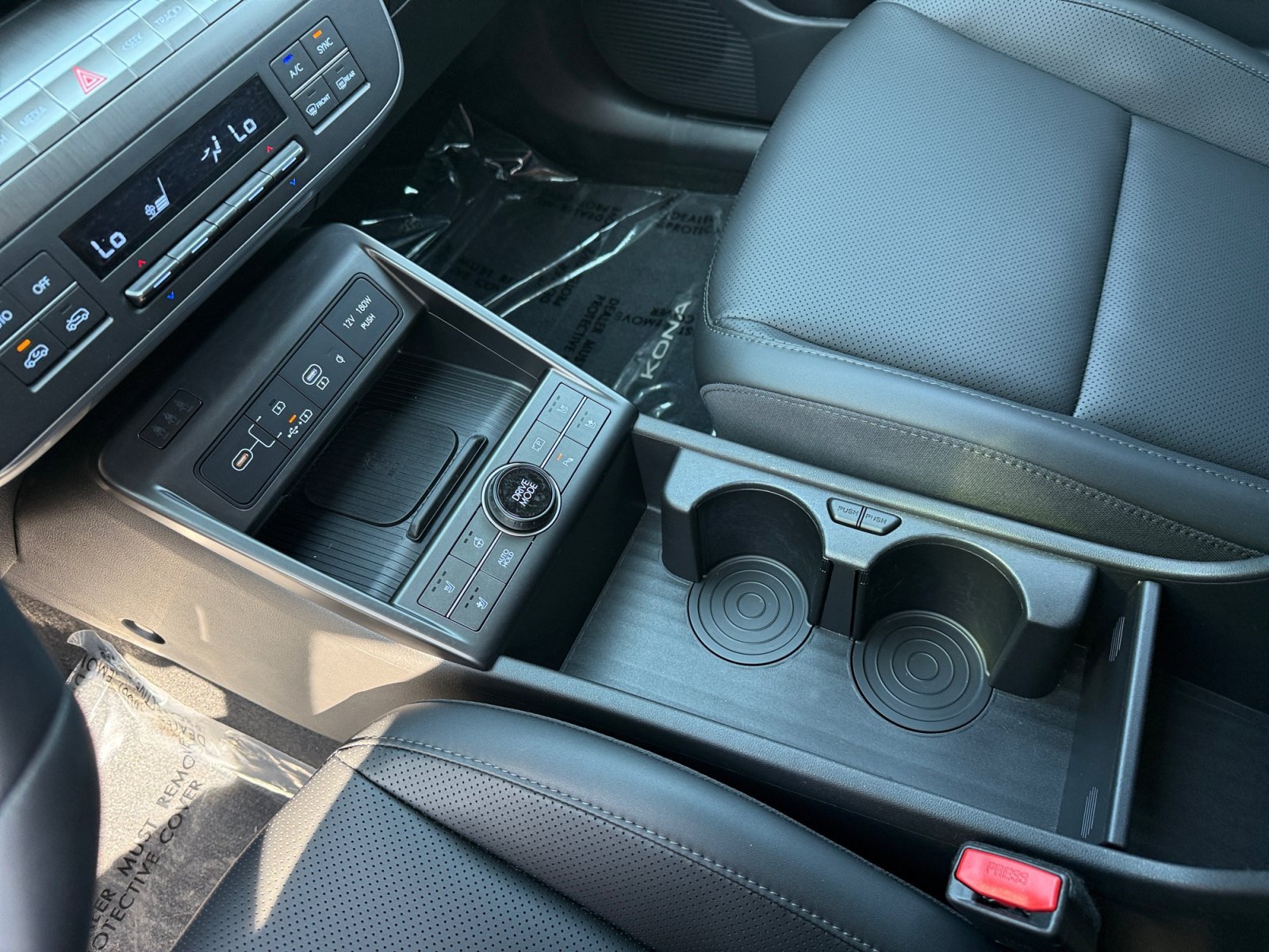 Certified Used 2025 White Hyundai Limited image 13