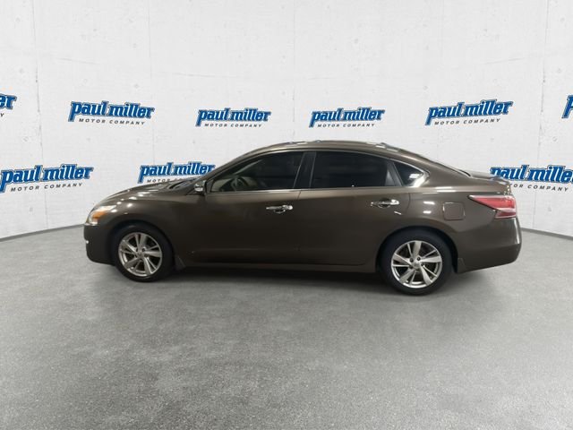 Used 2015 Brown Nissan 2.5 SV image 12