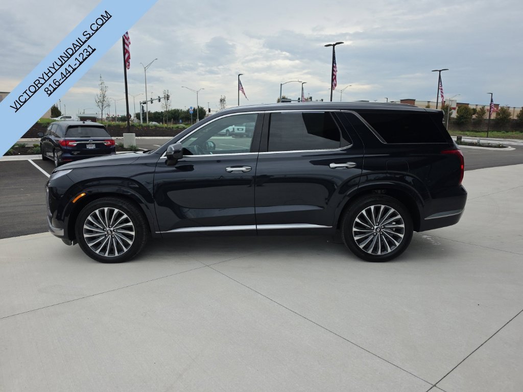 Used 2024 Hyundai Palisade Calligraphy with VIN KM8R74GE3RU717554 for sale in Kansas City