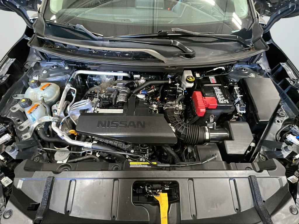 Used 2024 Gray Nissan S image 39
