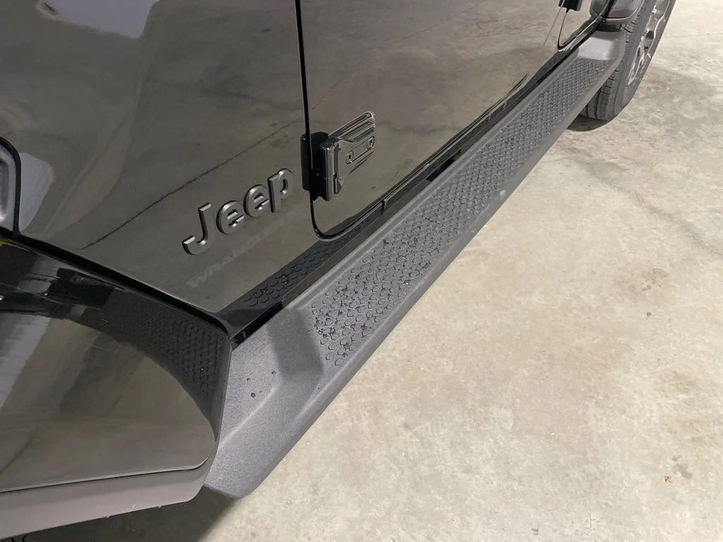 New 2026 Black Clear-Coat Exterior Paint Jeep Sahara image 15