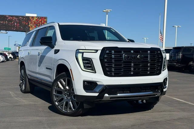 New 2026 Glacier White Tricoat GMC Denali Ultimate image 1