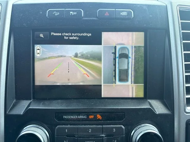 Used 2015  Ford King Ranch image 11