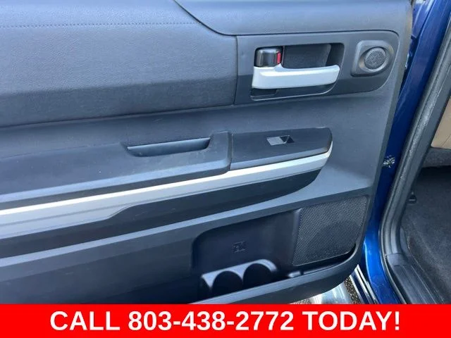Used 2015 Blue Toyota SR5 image 12