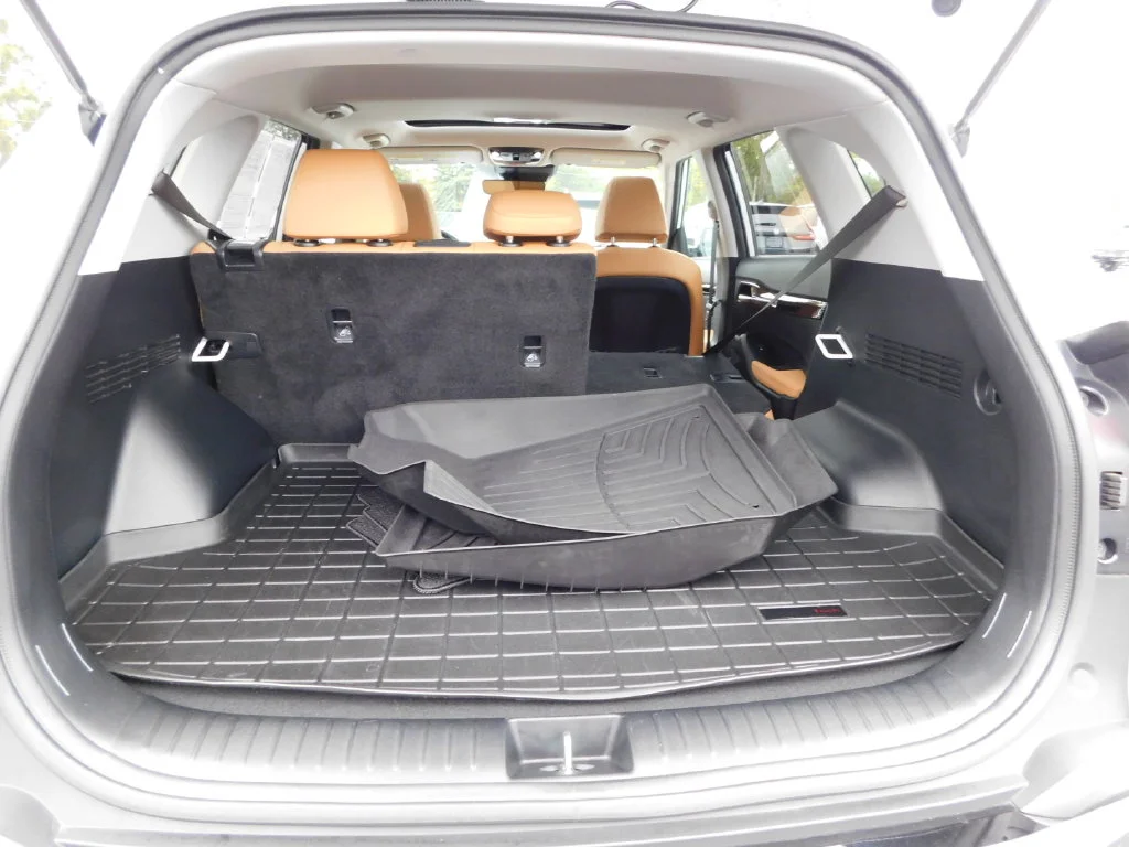Used 2024 White Kia EX image 23