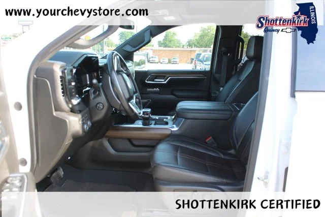 Used 2023 Beige Chevrolet High Country image 19