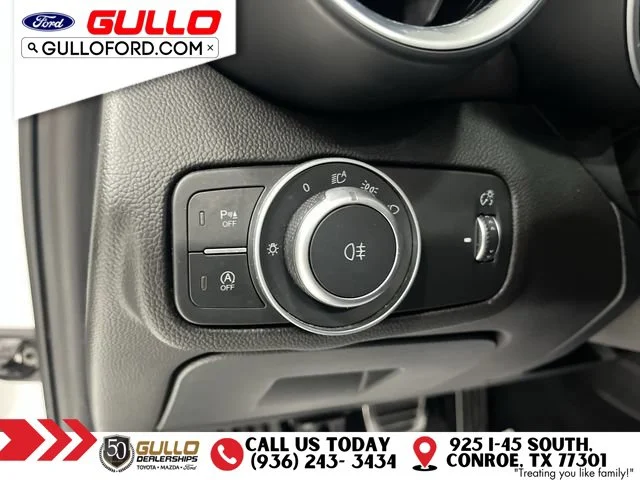Used 2019 Silverstone Gray Metallic Alfa Romeo Ti image 19