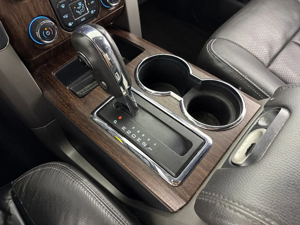 Used 2013 Red Ford Lariat image 28