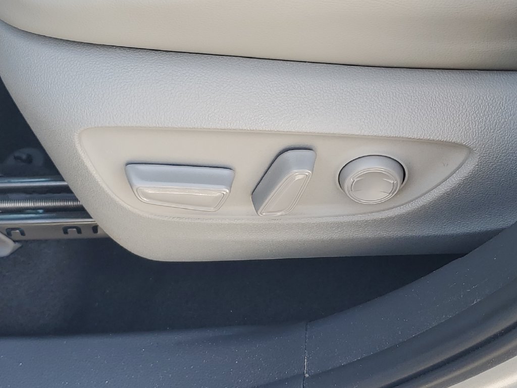 Used 2025 Silver Toyota XLE image 16