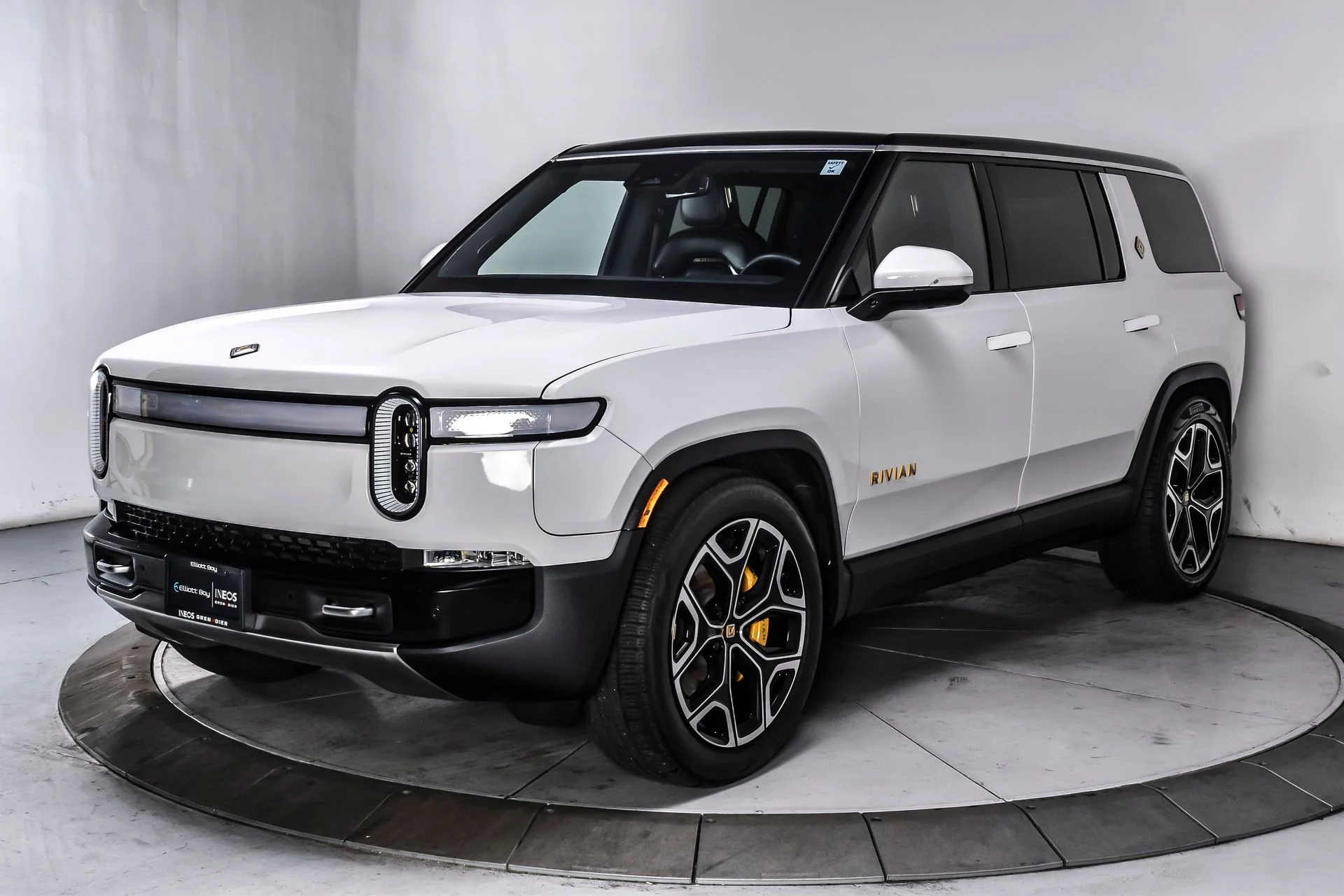 Used 2024 Rivian R1S Adventure with VIN 7PDSGABA3RN041361 for sale in Seattle, WA