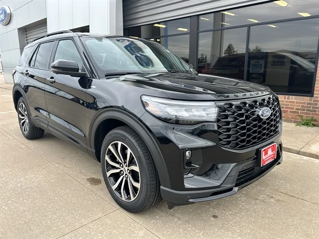 2026 Ford Explorer ST-LINE 4WD's photo