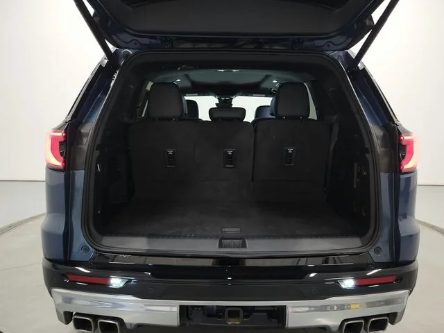 Used 2024  GMC Denali image 30