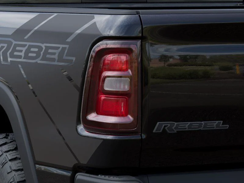 New 2026 Diamond Black Crystal Pearl-Coat Exterior Paint RAM Rebel image 9