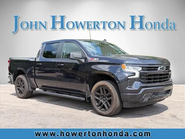 Used 2022  Chevrolet RST image 1
