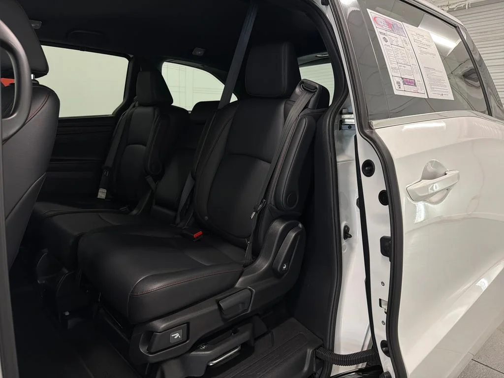 Used 2025 White Honda Sport-L image 9