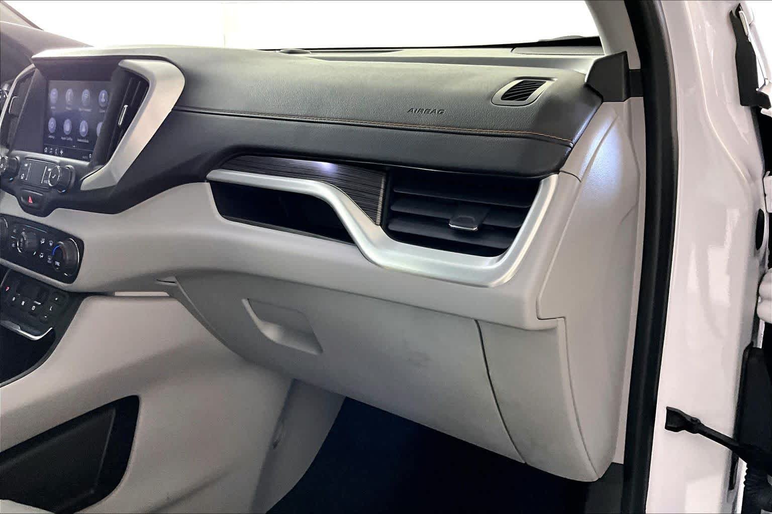 2021 GMC Terrain SLT - Photo 18