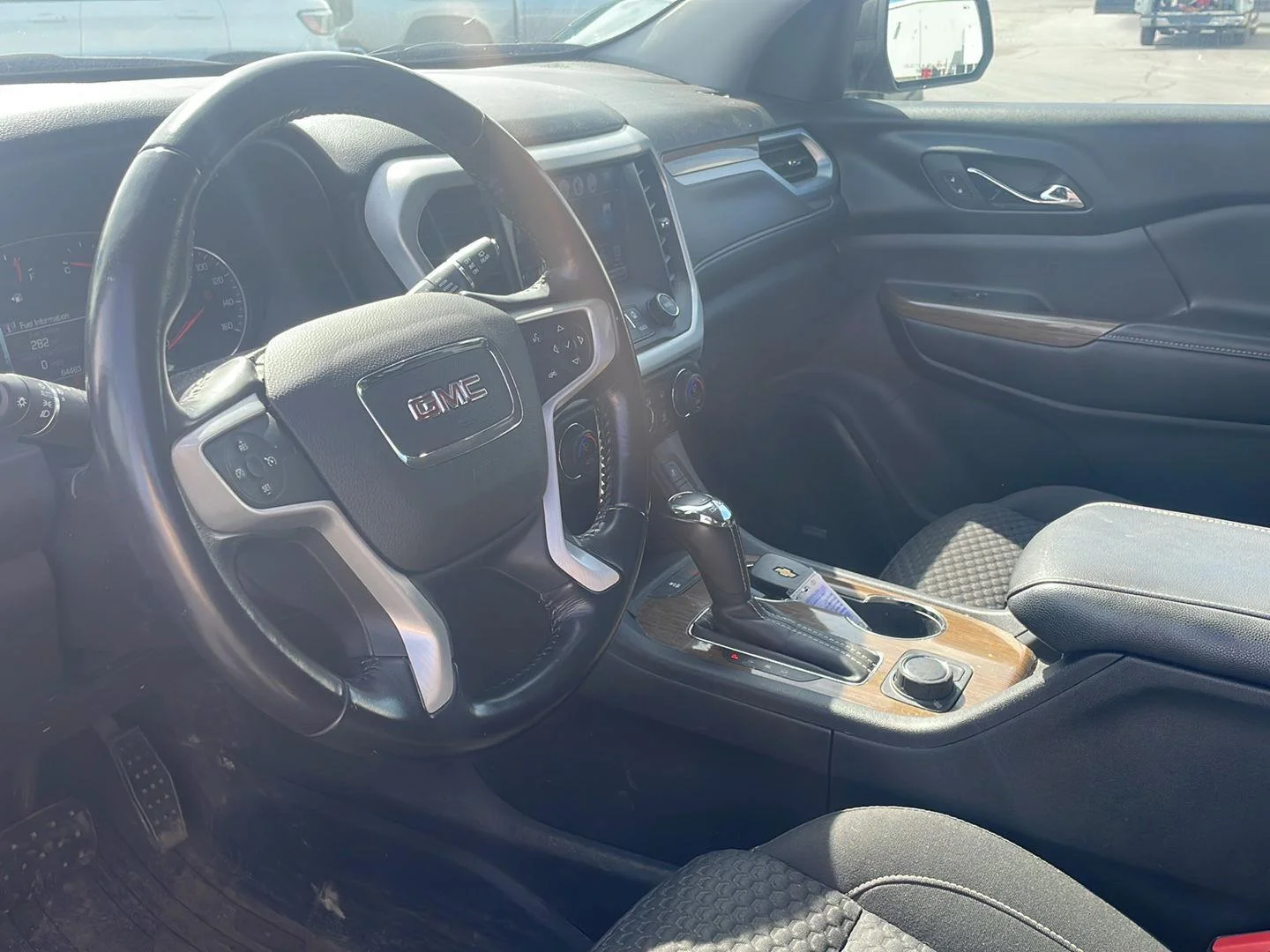 Used 2018 Ebony Twilight Metallic GMC SLE image 6
