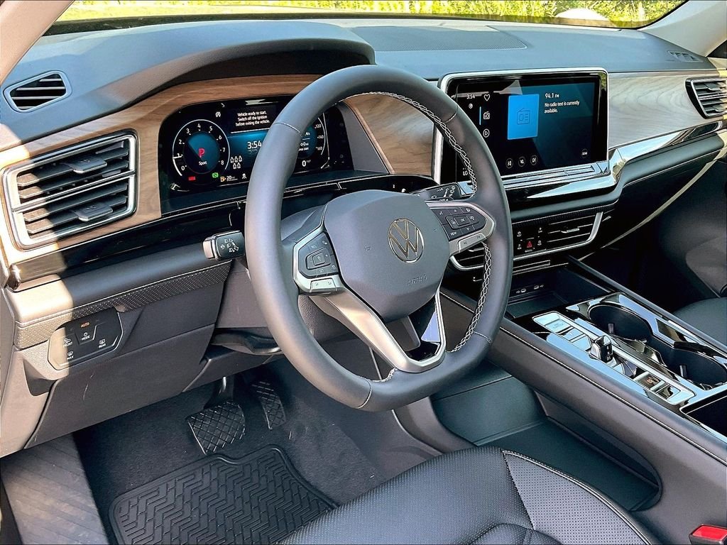 New 2026 Deep Black Pearl Volkswagen 2.0T SE w/Technology image 9