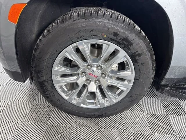 Used 2024 Sterling Metallic GMC Denali image 9