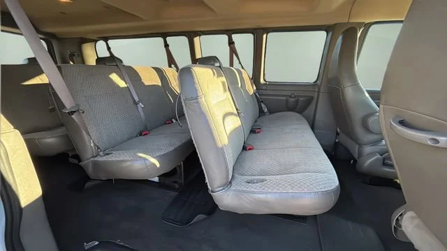 Used 2024 Summit White Chevrolet 1LT image 34