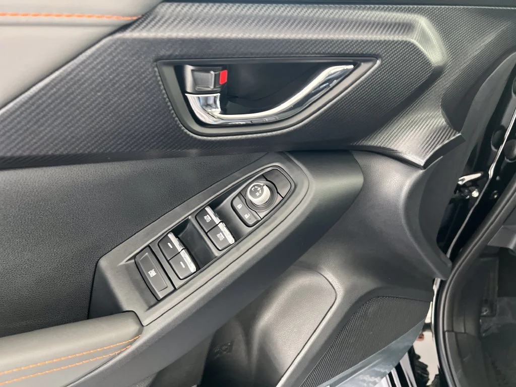 New 2026 CRYSTAL BLACK SILICA Subaru Limited Hybrid image 13