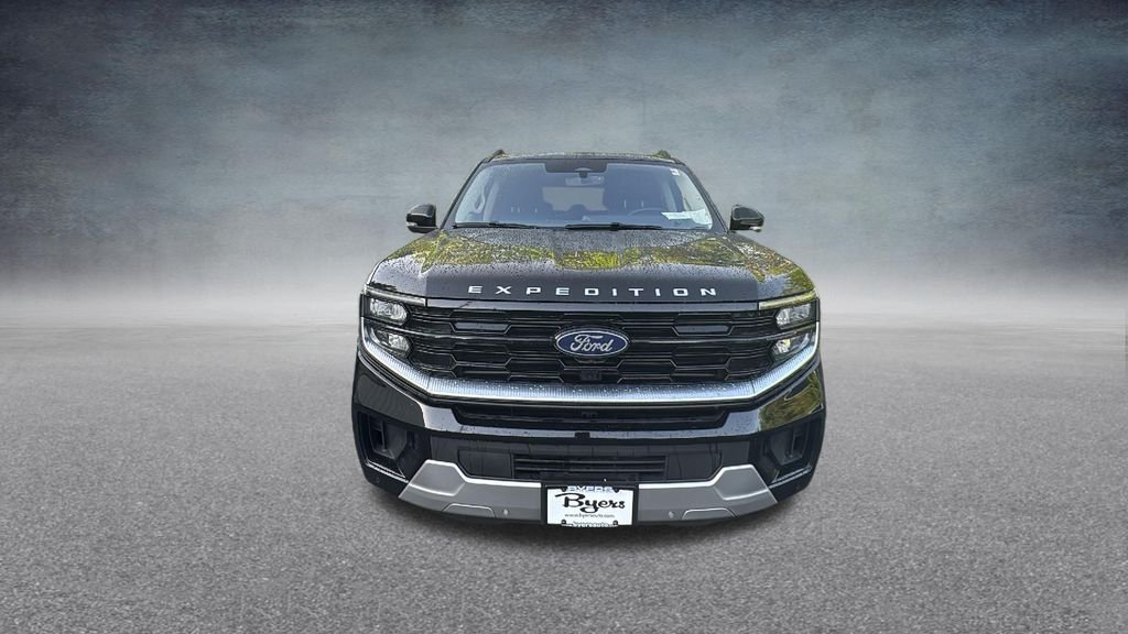Used 2025 Black Metallic Ford Platinum image 7