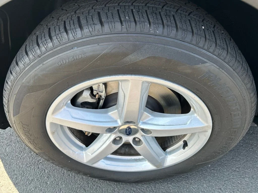 Used 2018 Oxford White Ford XLT image 15