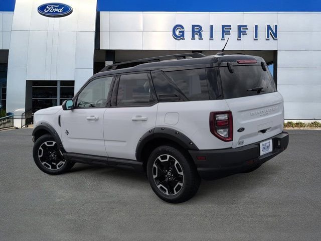 Used 2022 White Ford Outer Banks image 9