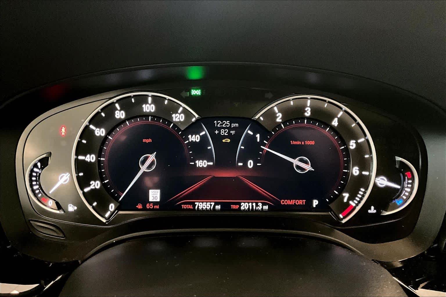 Used 2019 Alpine White BMW 540i image 23