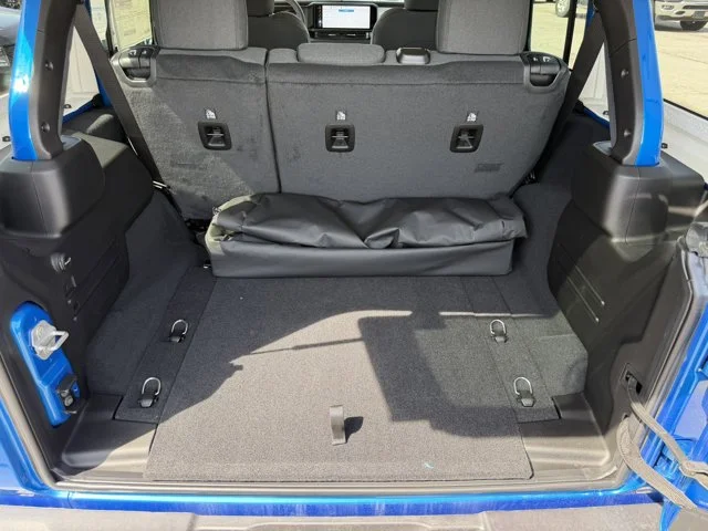 2026 Jeep Wrangler 4-Door Willys - Photo 17