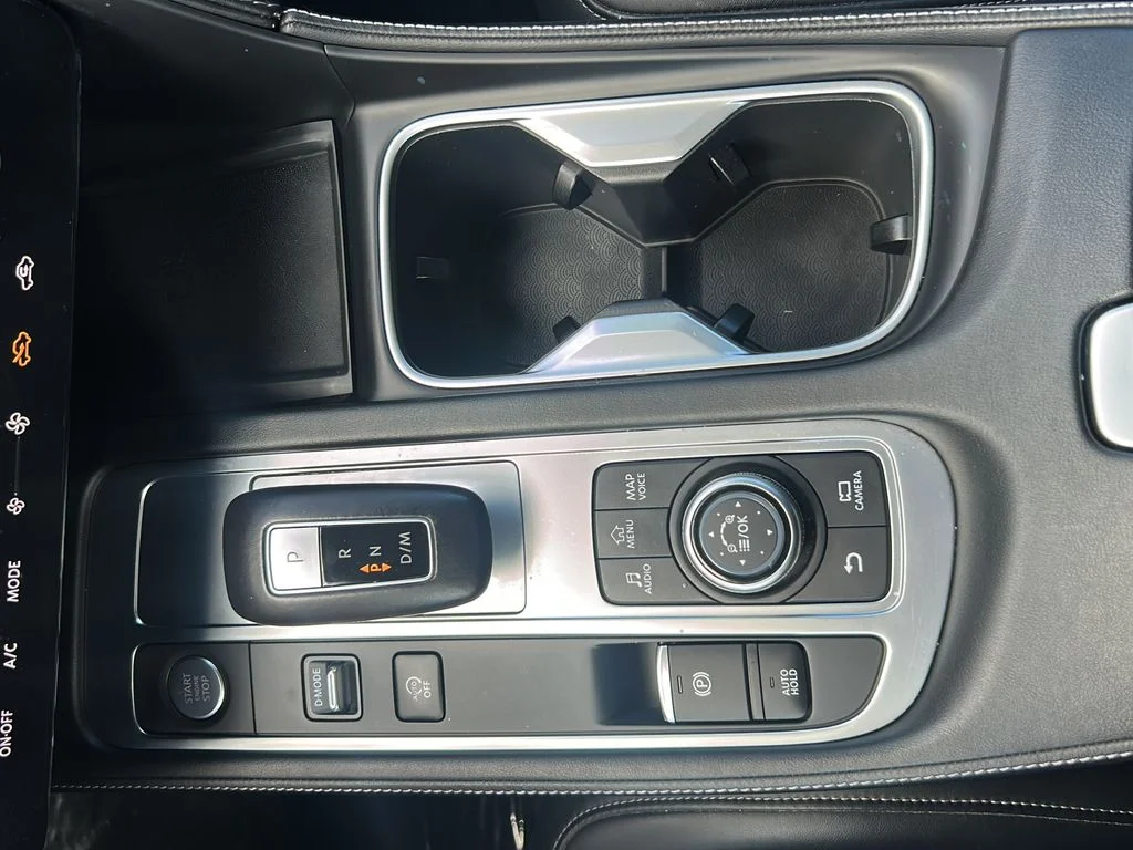 Used 2023 Gray INFINITI LUXE image 20