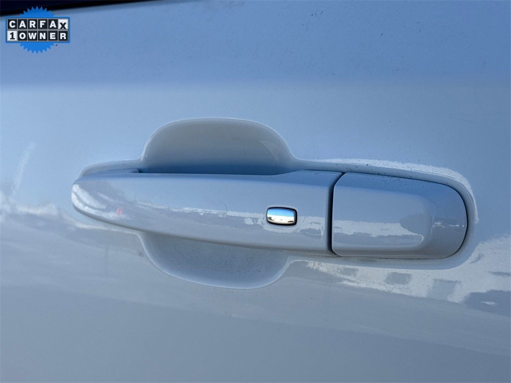 2023 GMC TERRAIN - Image 11