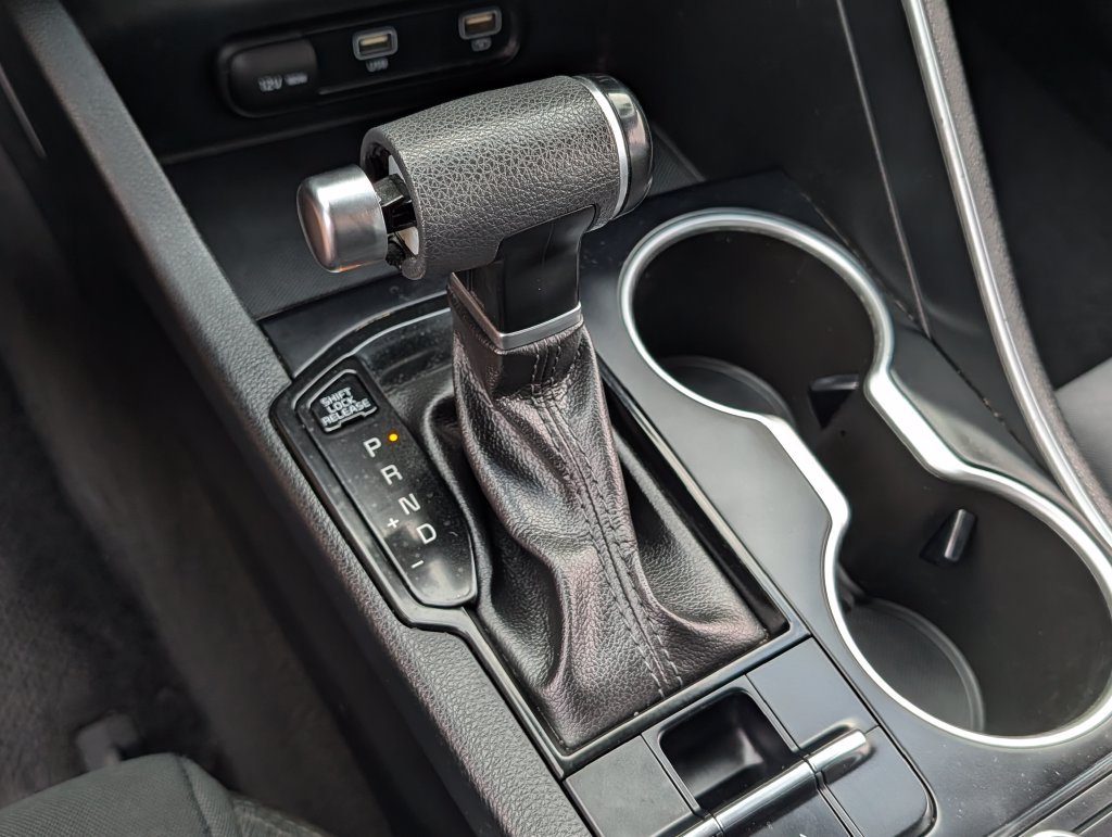 2021 Kia K5 LXS - Photo 24