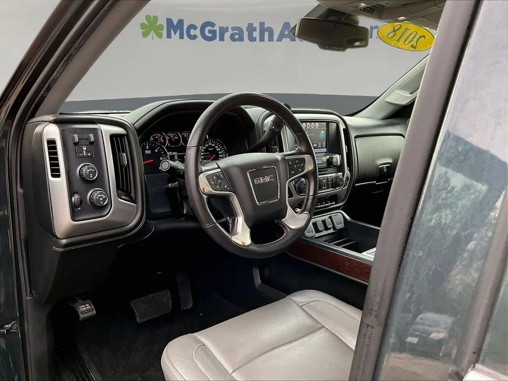 Used 2018 Gray GMC SLT image 20