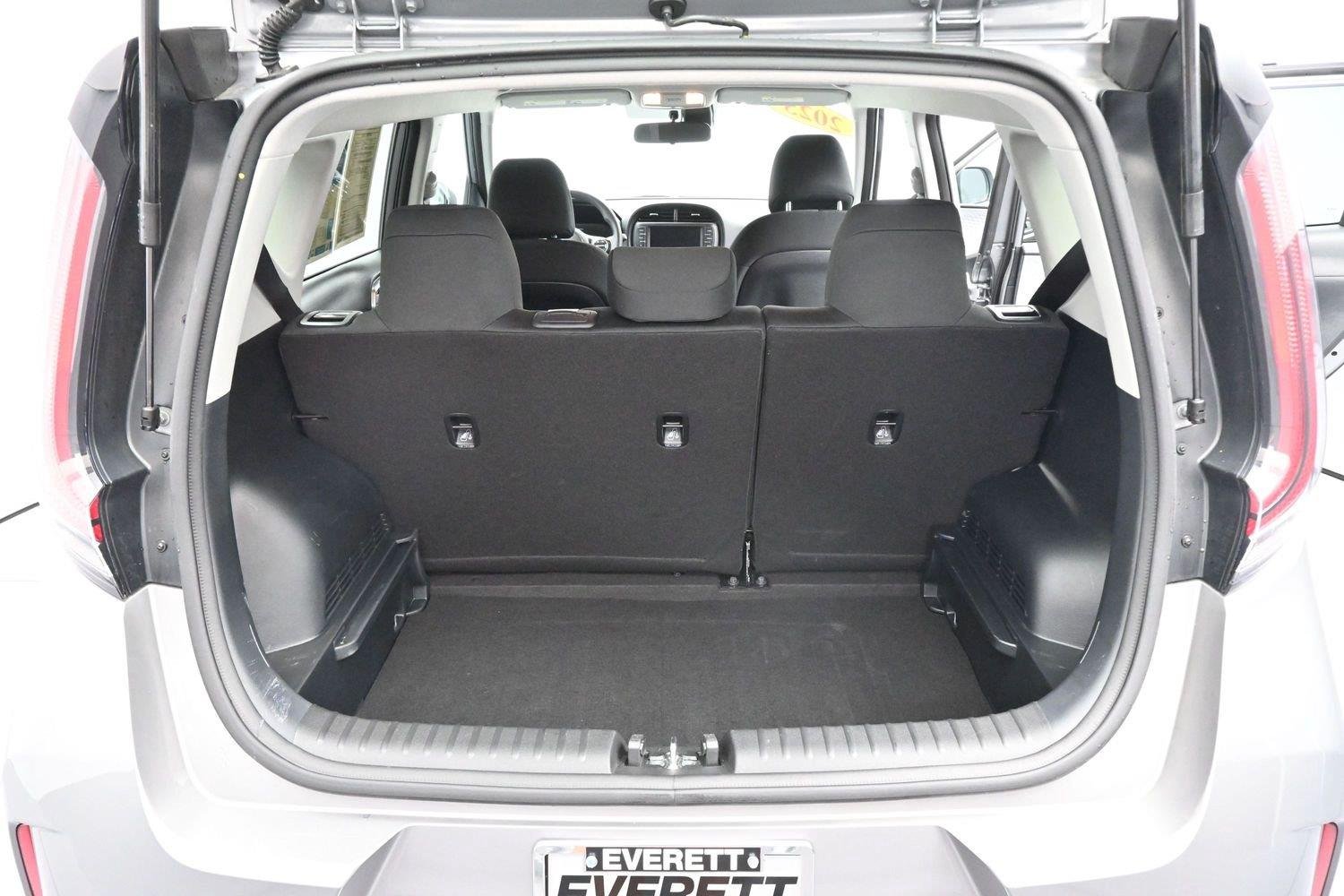 Used 2025 Gray Kia LX image 9