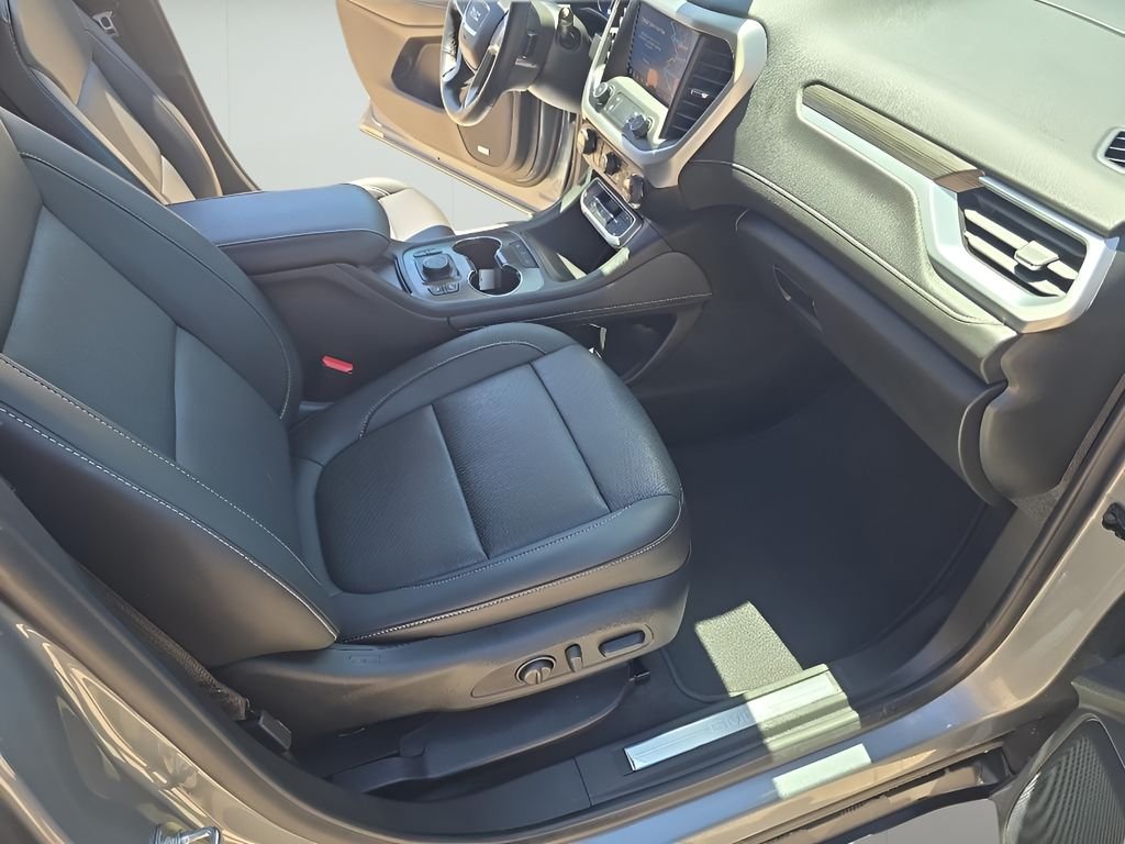 Used 2023 Gray GMC SLT image 36